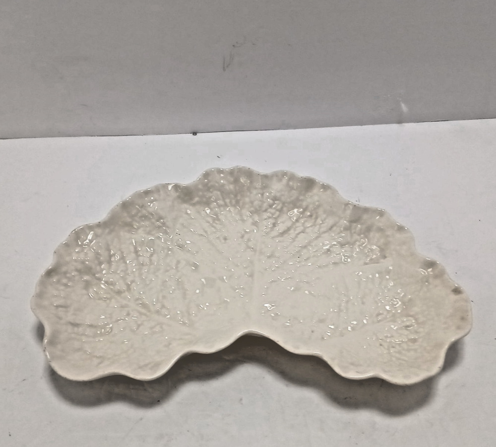 Vintage English Country House Imperial Ivory Crescent Cabbage Leaf Plate Estate